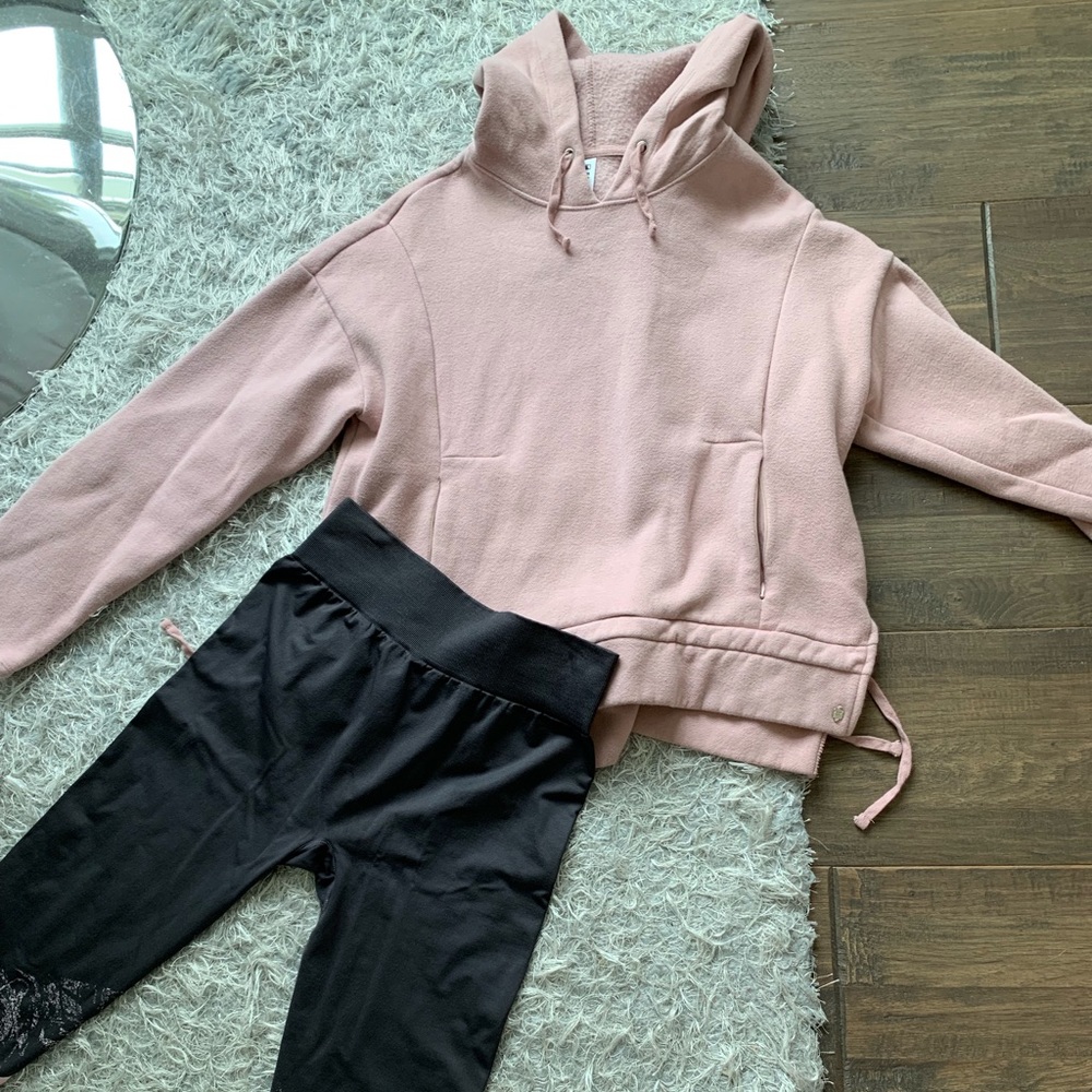 Fabletics 2-piece outfit